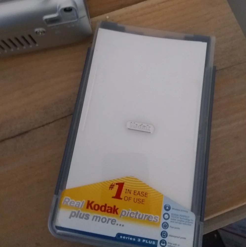 Kodak Easy Share C643 Printer Dock & Digital Camera Bundle